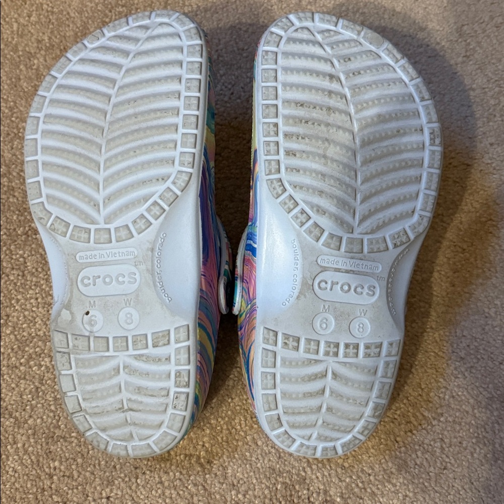 Crocs Rainbow Tie Dye Lined M6/W8 - Picture 6 of 6